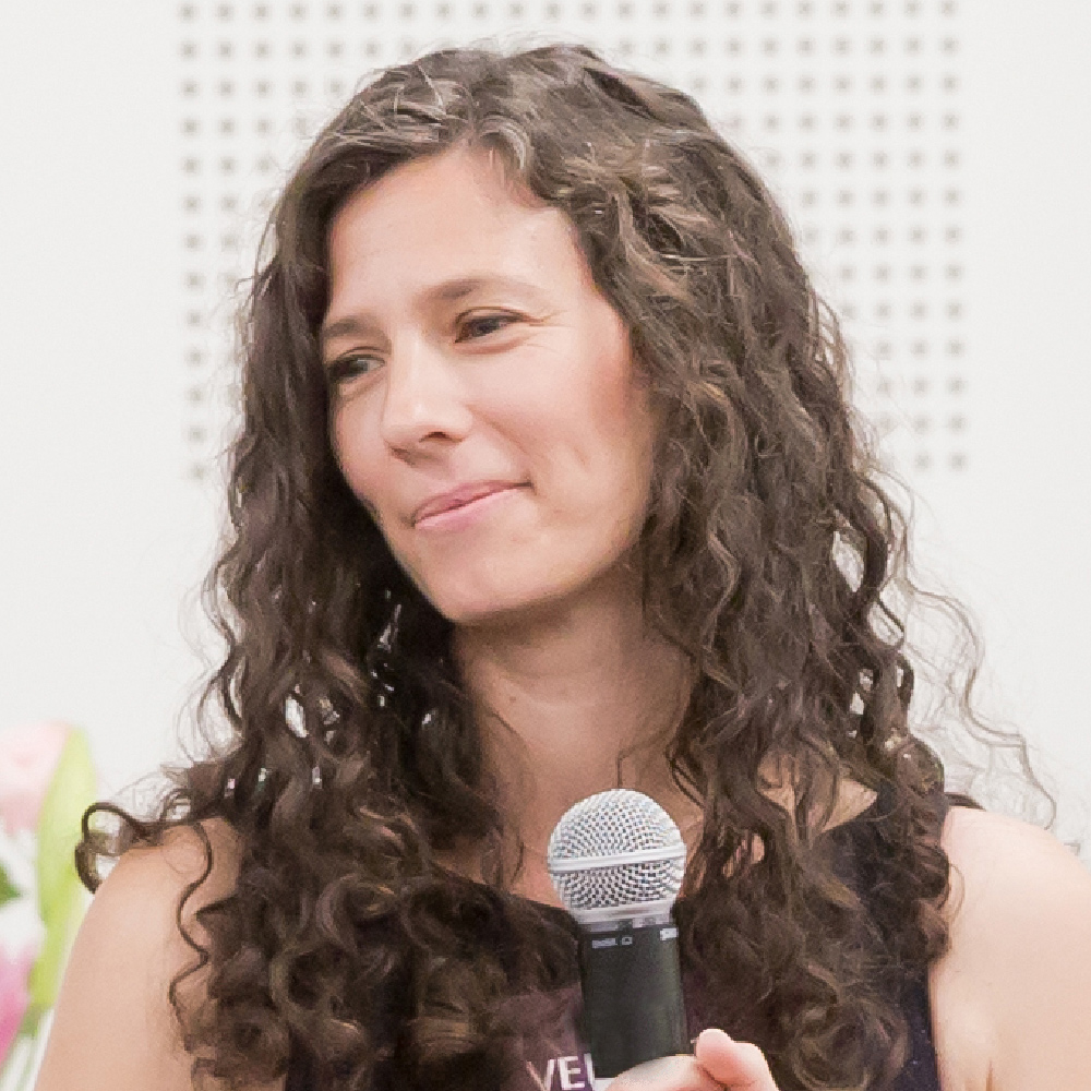 Headshot of Veronica Olalla Love